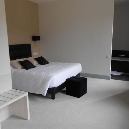 Logis- Hotel Spa Restaurant L'Epicurial Saint-Pey-de-Castets Bilik gambar